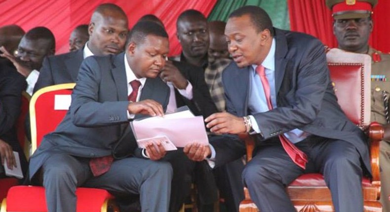 President Uhuru Kenyatta (right) and Machakos Governor Alfred Mutua (left). Governor Mutua has outlined his interesting strategy to take over from President Uhuru Kenyatta.