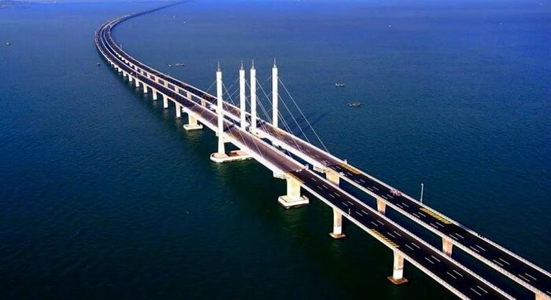 Danyang-Kunshan Grand Train Bridge, China (164,800 Meters). [constructionreviewonline]