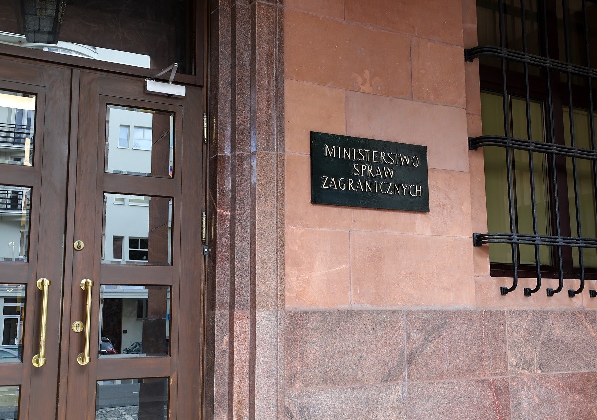 Polskie MSZ nie ma jeszcze informacji, czy w trzęsieniu ziemi, które w piątek dotknęło Tajlandię, Birmę i Indie ucierpieli Polacy.
