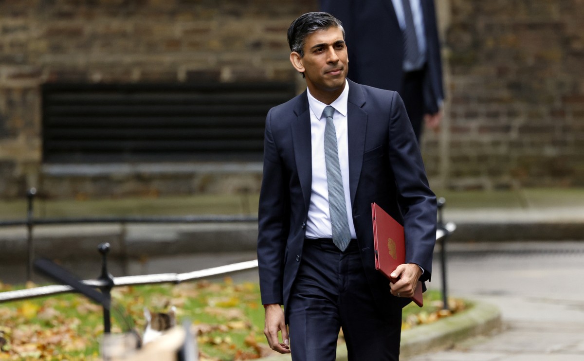 Brytyjski premier Rishi Sunak ostrzegł w poniedziałek, że jesteśmy bliżej eskalacji nuklearnej niż w jakimkolwiek momencie od czasu kubańskiego kryzysu rakietowego