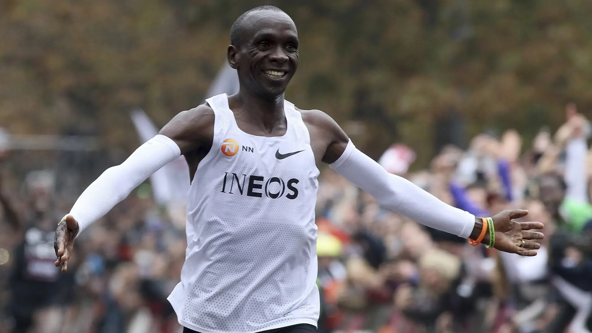 To wydawało się nierealne. Eliuda Kipchoge przebiegł maraton poniżej dwóch godzin