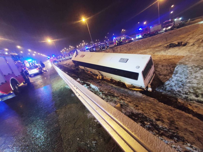 Wypadek autokaru na A4