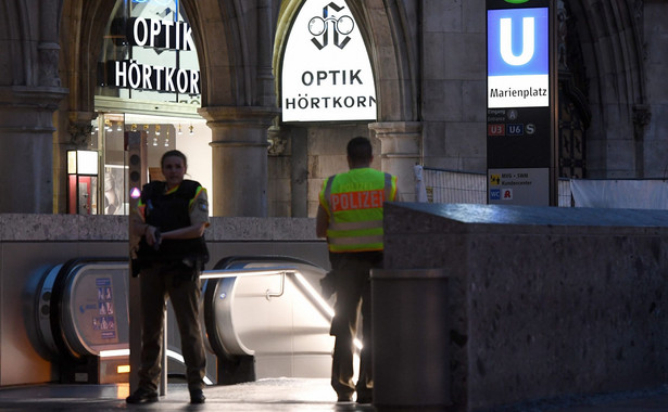 Strzelanina w galerii handlowej w Monachium. Policja: To zamach terrorystyczny