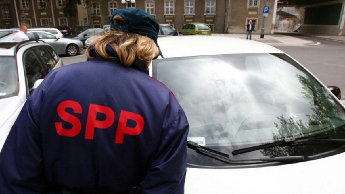 Materiał portalu o Strefie Płatnego Parkowania wywołał zainteresowanie Czytelników. MM Szczecin pisało o kierowcy, który spóźnił się kilka minut z opłatą za parkowanie w SPP.