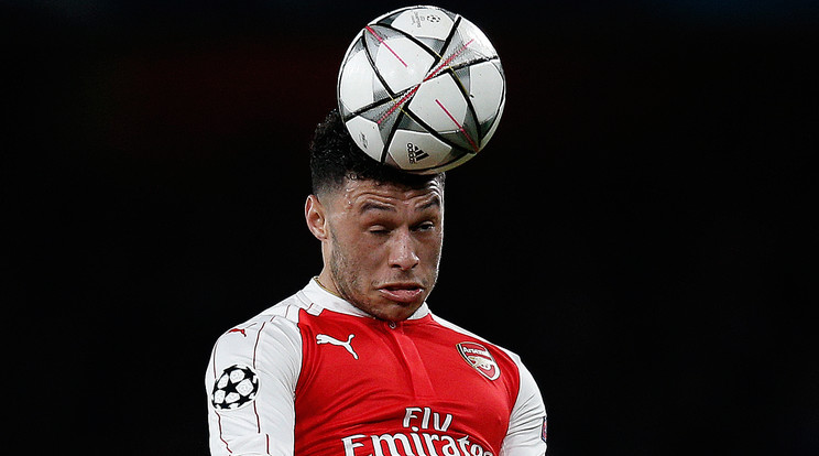 A következő világversenyről is lemarad az Arsenal játékosa /Fotó: AFP
