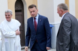 Kaczyński, Ziobro i Kornhauser-Duda na mszy prymicyjnej syna Szydło