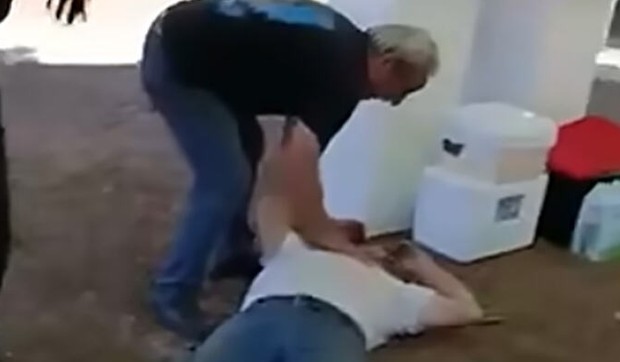 Sveštenik nokautirao predsednika mesne zajednice