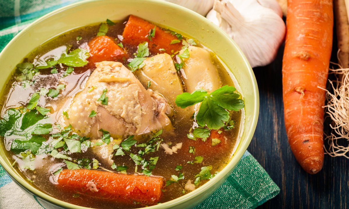 Ty też wrzucasz ten dodatek do rosołu? Omijaj go szerokim łukiem