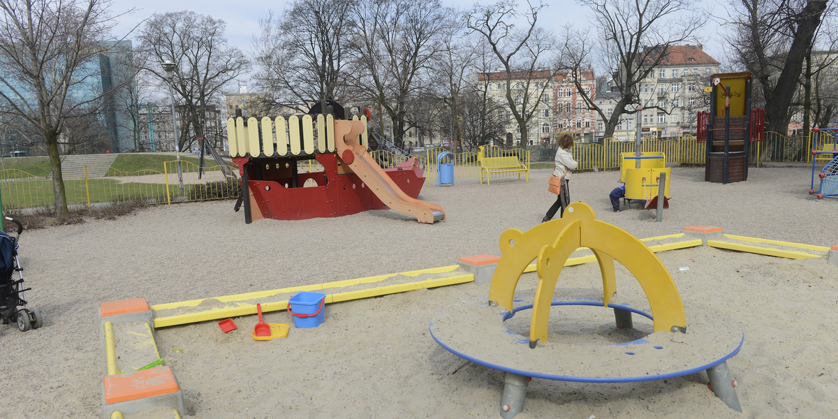 wyremontują place zabaw