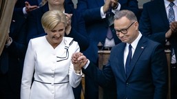 była pierwsza dama wróciła do pracy? andrzej duda zdradził, co porabia