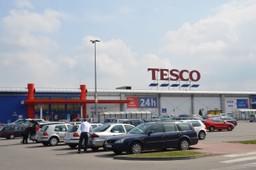 Tesco zwolni w Polsce 3 tysiące pracowników