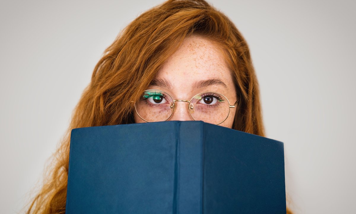 Pięć zwrotów, które świadczą o wysokim IQ. Warto używać ich na co dzień