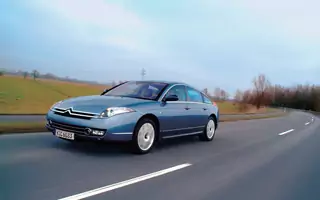 Citroen C6: tylko dla indywidualistów - z archiwum Auto Świata