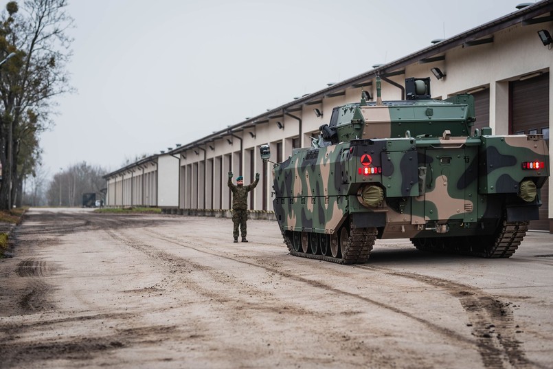 Borsuk w bazie 15. Giżyckiej Brygady Zmechanizowanej im. Zawiszy Czarnego