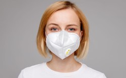 Rzecznik MZ: Obostrzenia nie zostaną teraz poluzowane