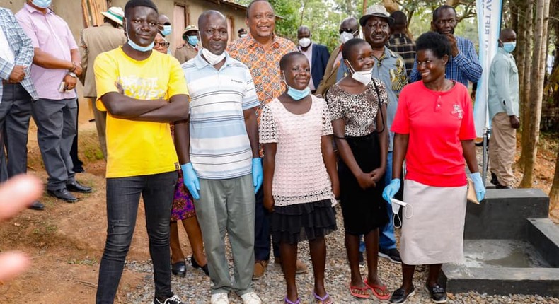 President Uhuru Kenyatta visited a family in Gem, Siaya county 