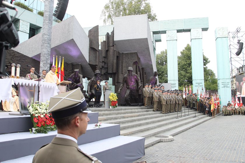 Trwają piątkowe obchody 71 rocznicy wybuchu Powstania Warszawskiego