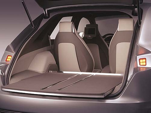 Audi Roadjet - Van sportowy i inteligentny