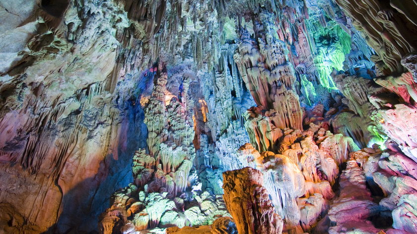 Jaskinia Ludiyan, Jaskinia Trzcinowego Fletu, Chiny