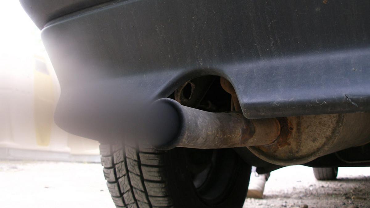 Diesel dlaczego diesel dymi na czarno i jaką usterkę wskazuje dymu?