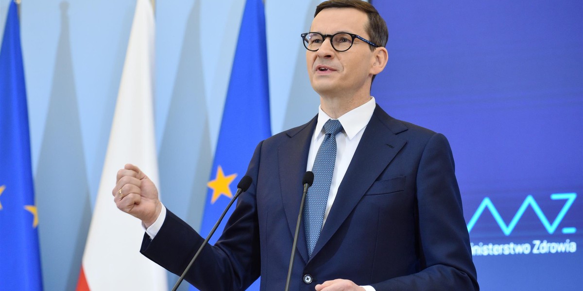 Mateusz Morawiecki zdecydował się ulokować oszczędności w obligacjach. Wiemy, ile może zyskać na tej inwestycji w tym roku.