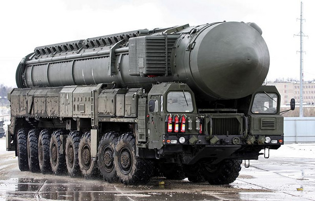 RS-12M1 Topol-M, Rosja, rakietowy pocisk balistyczny dalekiego zasięgu, fot. Autor: Vitaly V. Kuzmin, CC BY-SA 3.0, Wikimedia Commons