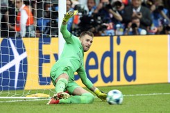 Adrian bohaterem meczu o Superpuchar UEFA. Kontrakt z Liverpoolem podpisał dwa tygodnie temu