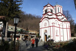 Danas je veliki dan za pravoslavne vernike: Presvlačenje moštiju Svetog Zosima u manastiru Tumane, evo šta treba da se uradi sa SVETOM TKANINOM