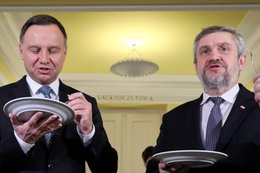 Minister rolnictwa: Wiele, zwłaszcza młodych osób, uważa, że mięso jest passe