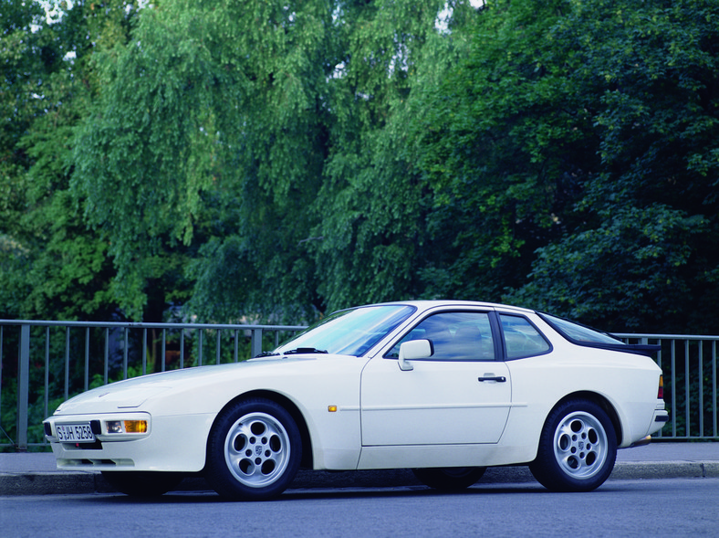 Porsche 944 (1981-91)