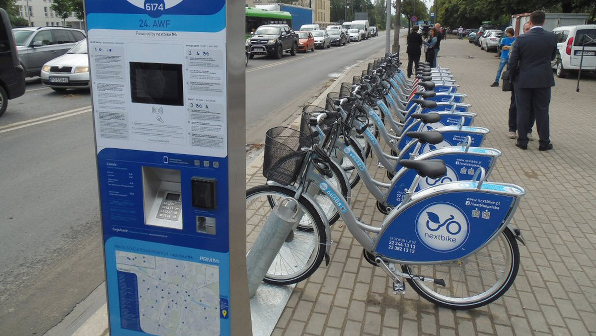 Zarząd Transportu Miejskiego rozstrzygnął przetarg na operatora Poznańskiego Roweru Miejskiego, którym przez trzy lata będzie spółka Nextbike Polska. W tym roku system ma powiększyć się o 25 nowych stacji i 250 dodatkowych rowerów, a do 2018 roku Poznański Rower Miejski ma zostać rozbudowany do 102 wypożyczalni, w których będzie można wypożyczyć łącznie tysiąc jednośladów