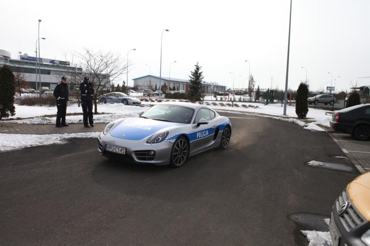 Porsche w barwach polskiej policji