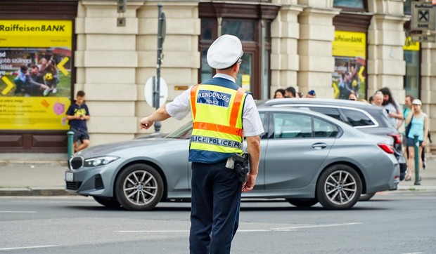 Mađarska saobraćajna policija