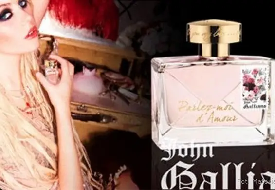 Mistrz i buntowniczka: Taylor Momsen promuje perfumy Johna Galliano