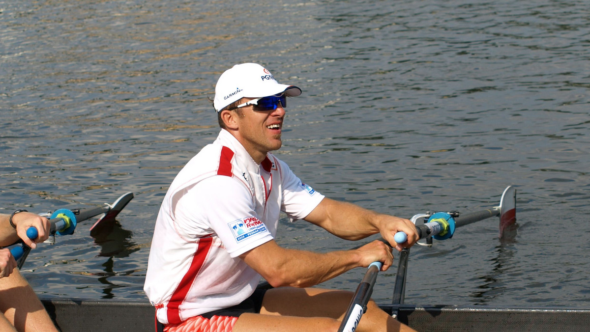 Marek Kolbowicz, mistrz olimpijski i mistrz świata w wioślarstwie, został wybrany na radnego do Rady Miasta Szczecina. Kolbowicz był numerem jeden w swoim okręgu z listy komitetu "Szczecin dla pokoleń", wspierającego dotychczasowego prezydenta Piotra Krzystka (kandydat niezależny).