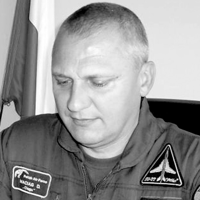 płk dypl. pil. Dariusz Maciąg