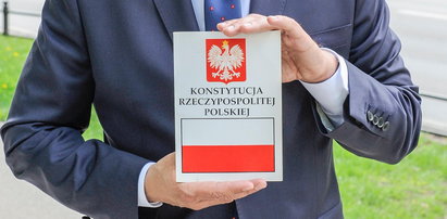 Polacy chcą zmiany Konstytucji. Sondaż Faktu i Radia ZET