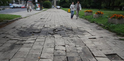 Sukces! Znikną chodniki grozy!