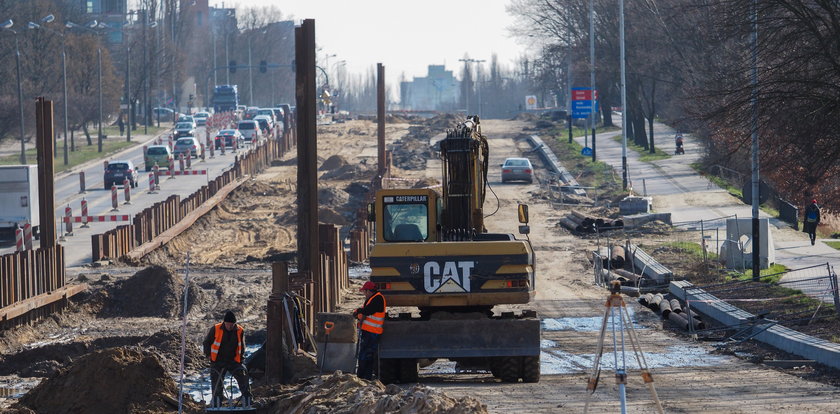 Stęskniliście się? W Łodzi ruszył kolejny remont Śmigłego-Rydza. Utrudnienia w ruchu i zmiany w komunikacji miejskiej