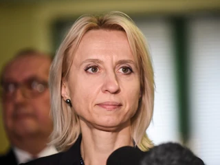 Była minister finansów zauważyła, także że „obecnie zarówno rządy, jak i banki centralne w sposób zmasowany działają na rzecz utrzymania płynności firm”. Jednak jej zdaniem, „i tak najprawdopodobniej dynamika spadku PKB będzie znacznie bardziej dotkliwa niż w czasie globalnego kryzysu finansowego”. Na zdjęciu Teresa Czerwińska jeszcze jako szefowa resortu finansów. 