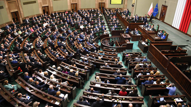Koronawirus: Specjalne posiedzenie Sejmu. Relacja na żywo