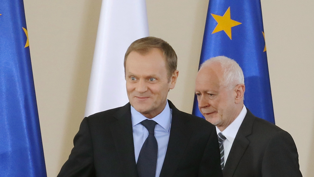 Polacy, także dzięki samorządowi, dobrze zdają egzamin ze skutecznego wydawania środków unijnych - przekonywał premier Donald Tusk, który uczestniczył w posiedzeniu Komisji Wspólnej Rządu i Samorządu Terytorialnego.