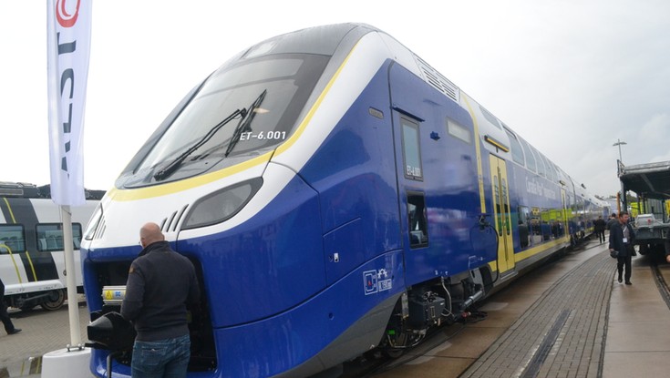 Francuski Alstom wyprodukuje piętrusy dla PKP? Warte 14 mld zł pojazdy powstaną w Polsce?