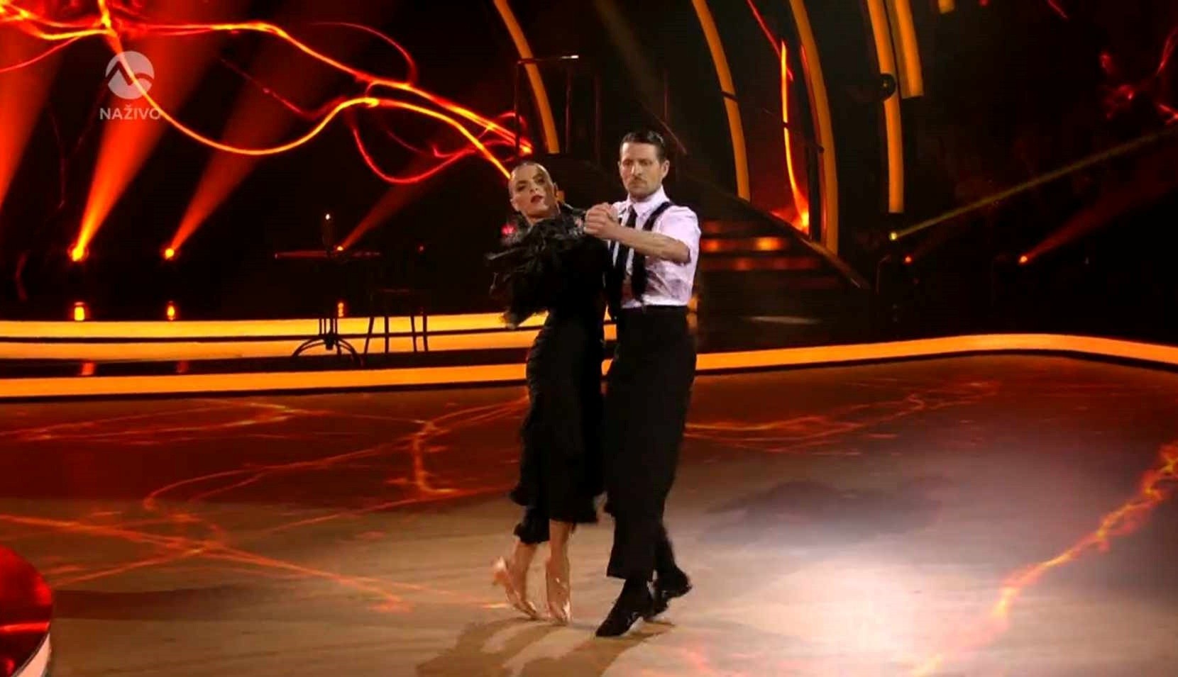 Deviate kolo 9. ročníka šou Let's Dance: Juraj Loj a Natália Horváthová zatancovali tango.