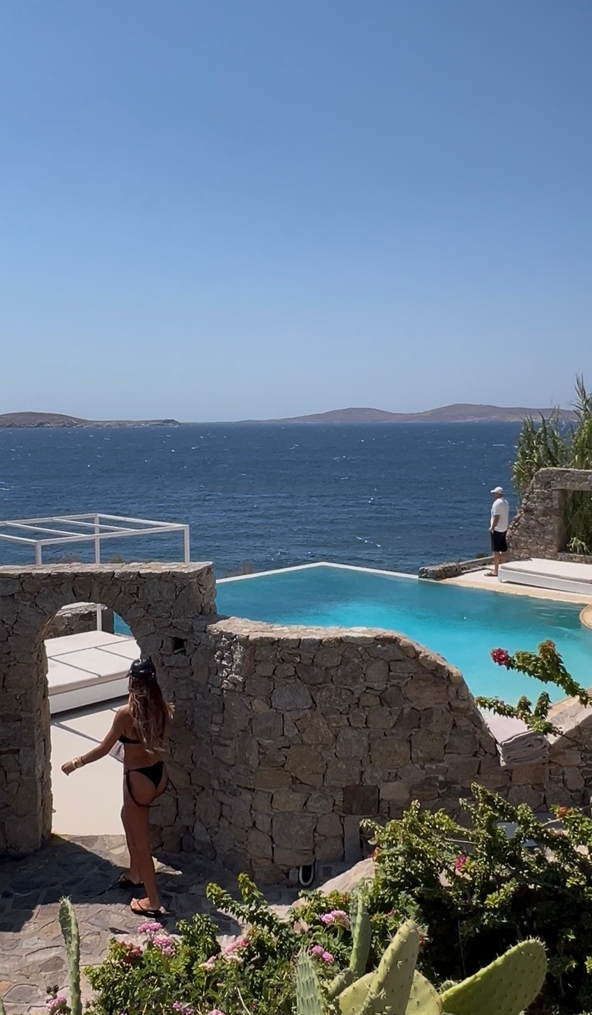 Paparaco: Marina Visković sa biznismenom na Mikonosu