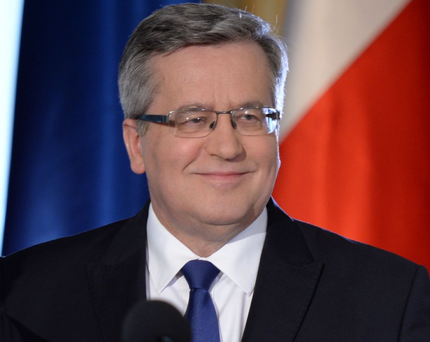 Komorowski chce być "kandydatem obywatelskim"