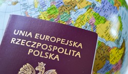 Nowe funkcje w mObywatelu. Unieważnisz dowód dziecka i sprawdzisz status paszportu bez wizyty w urzędzie