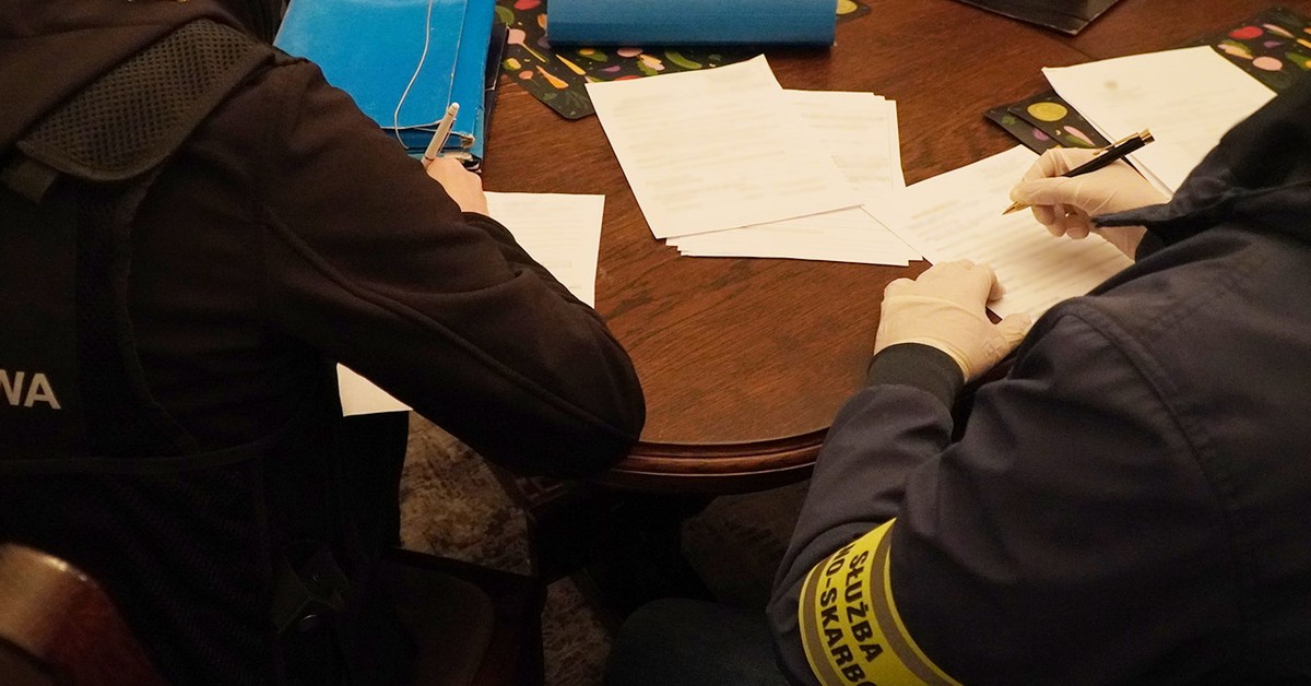 Vatowskie mafie znowu rosną w siłę? Tak na „lewych” fakturach krążą miliardy złotych