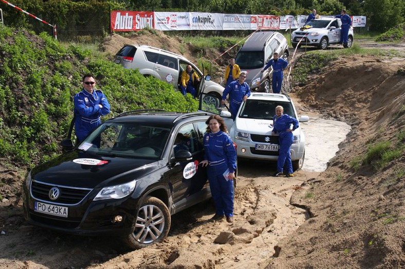 Co potrafią SUV-y? Nasi czytelnicy testują 5 aut klasy SUV - Na ringu stanęły: Citroen C-Crosser, Suzuki Grand Vitara, VW Tiguan, Kia Sportage i Ford Kuga