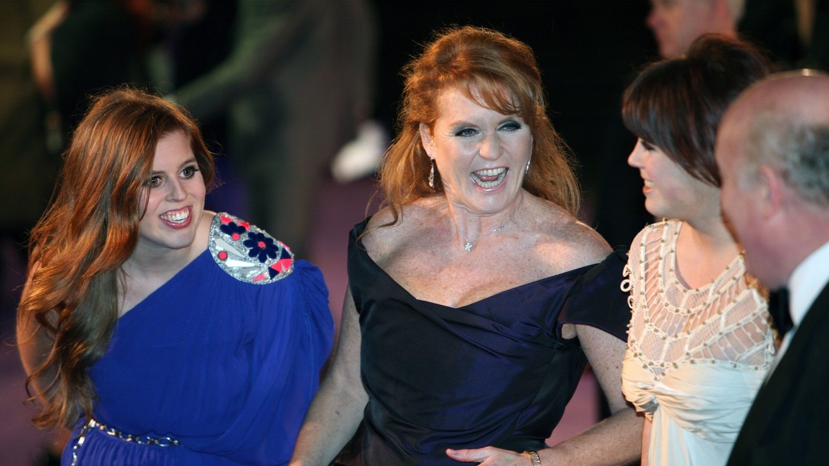 Sara Ferguson sa ćerkama Judžini i Beatris